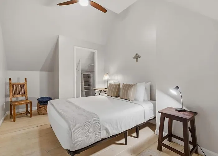 Walkable Barrio Charm Apartamento